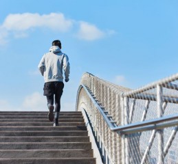 全面解析抵押车市场，购买指南与风险防范