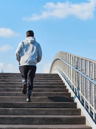  标题，全方位保护，深度解析抵押车防盗定位技术